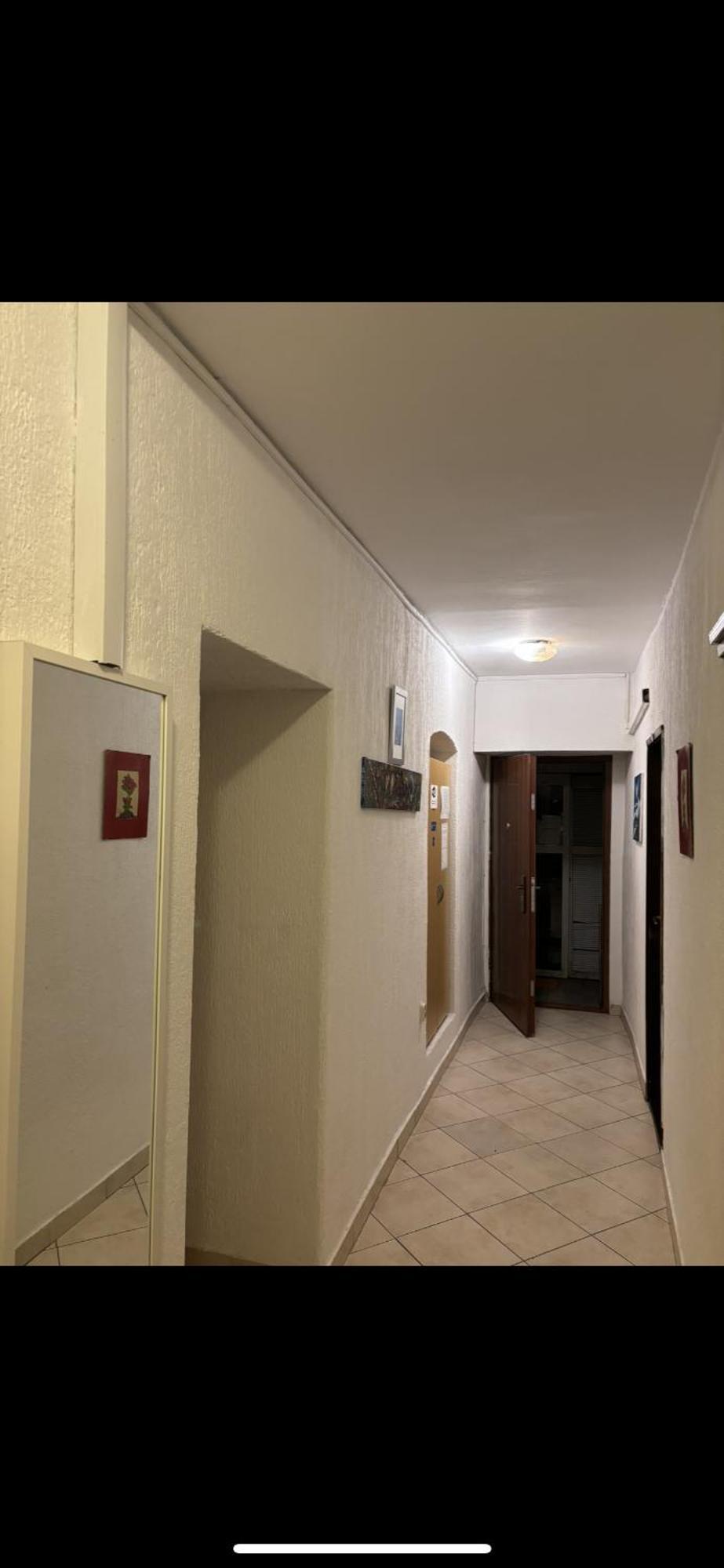 אופטיה Rooms & Apartments Semic מראה חיצוני תמונה